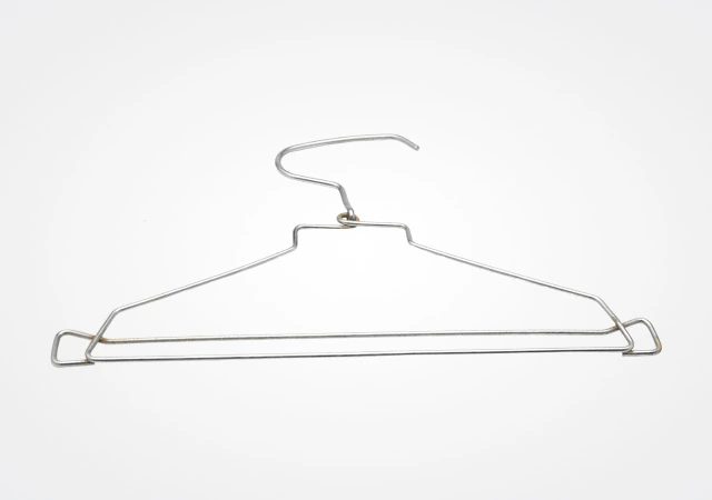 Metal wire clothes hanger for garment display in retail stores